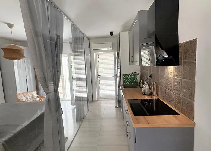 Terraaurora Vilă Barbat na Rabu